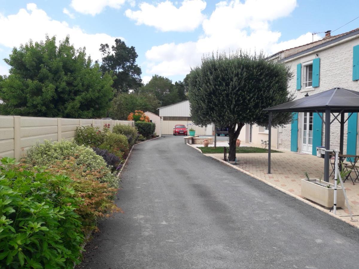 Logis De Lange Studio 2 P Saint-Hilaire-la-Palud Exterior foto