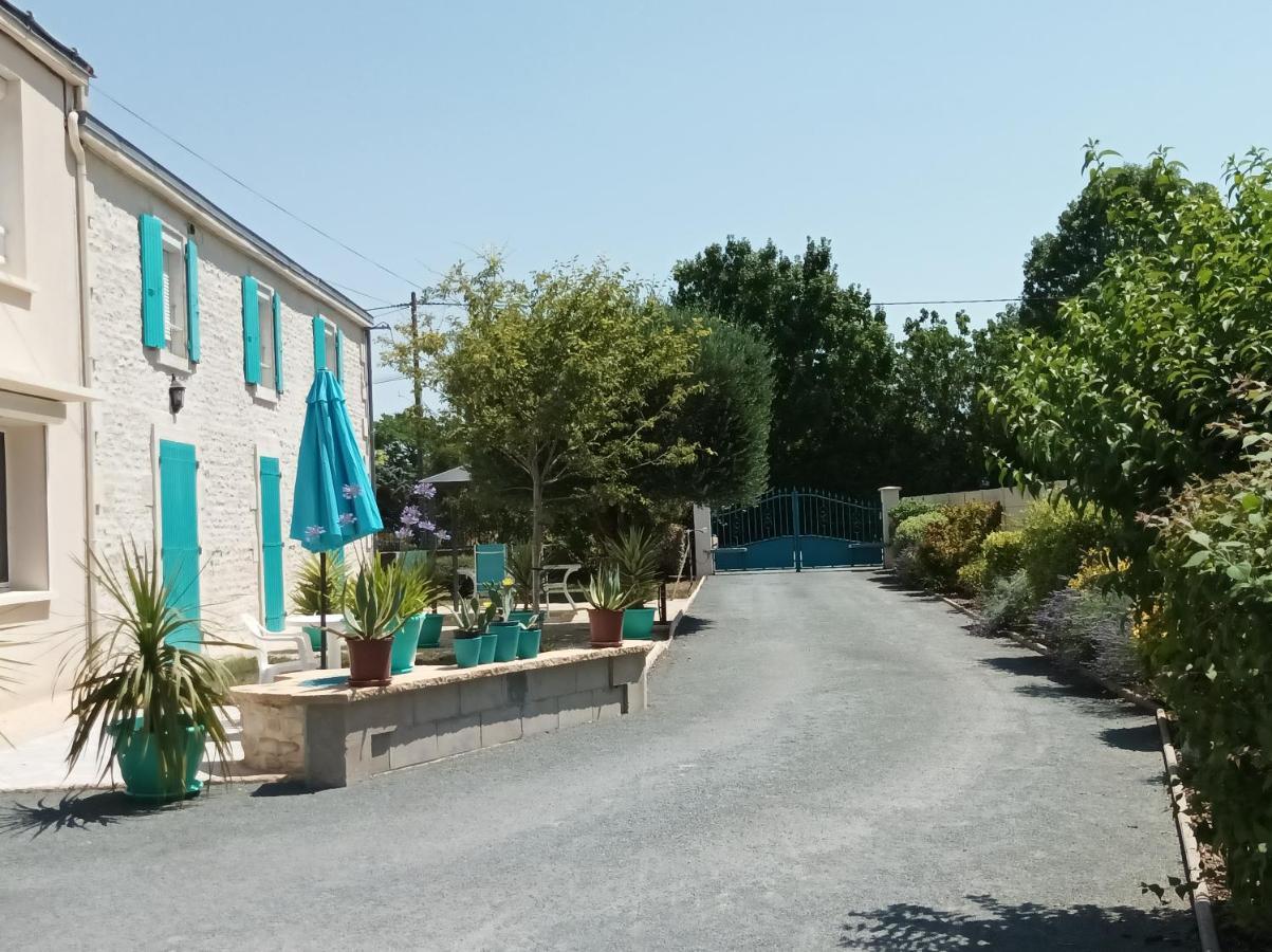 Logis De Lange Studio 2 P Saint-Hilaire-la-Palud Exterior foto